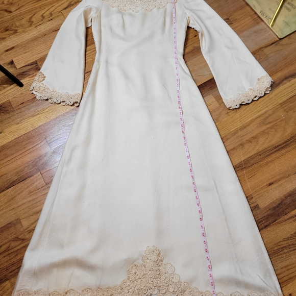 Vintage 1960s Wedding Dress Formal Gown Bride With Pearls & Lace. - Picture 16 of 16